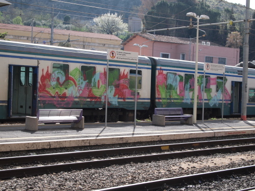 ティヴォリの電車１.jpg